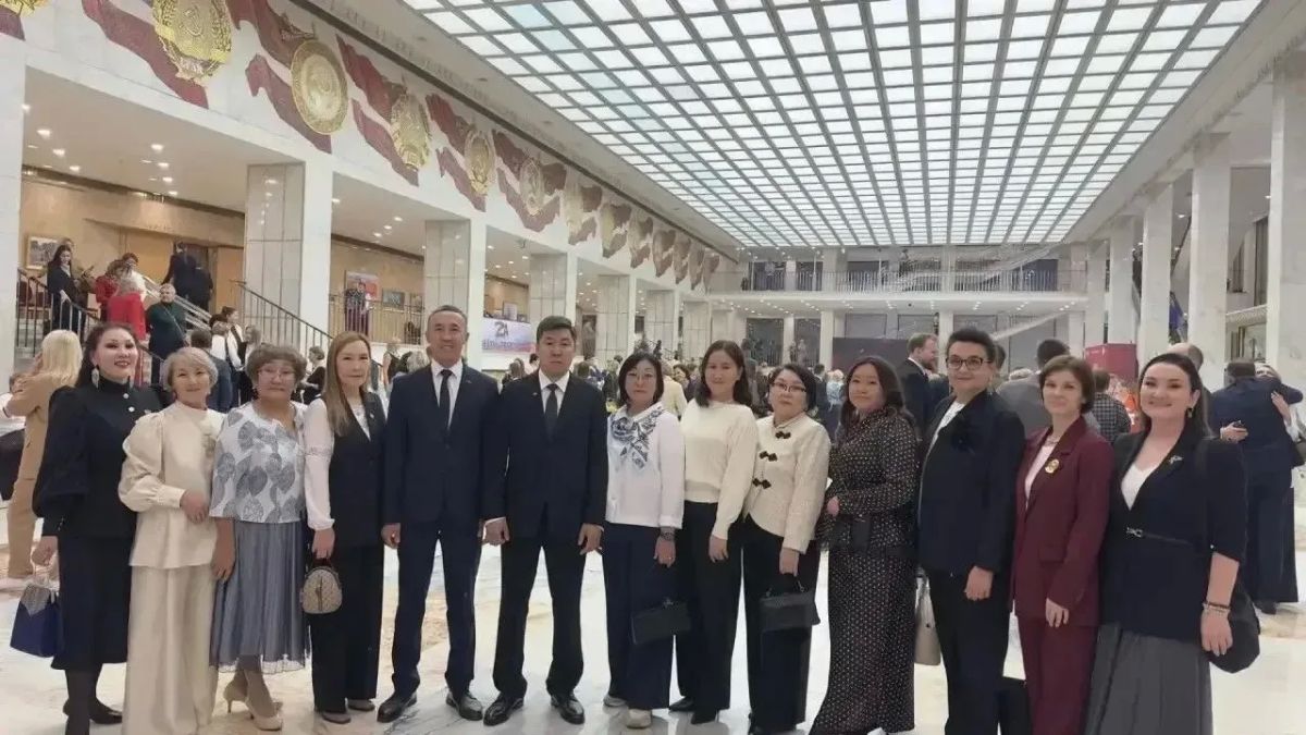 В Государственном Кремлевском дворце в Москве состоялась торжественная церемония, посвящённая Дню учителя В Государственном Кремлевском дворце в Москве состоялась торжественная церемония, посвящённая Дню учителя