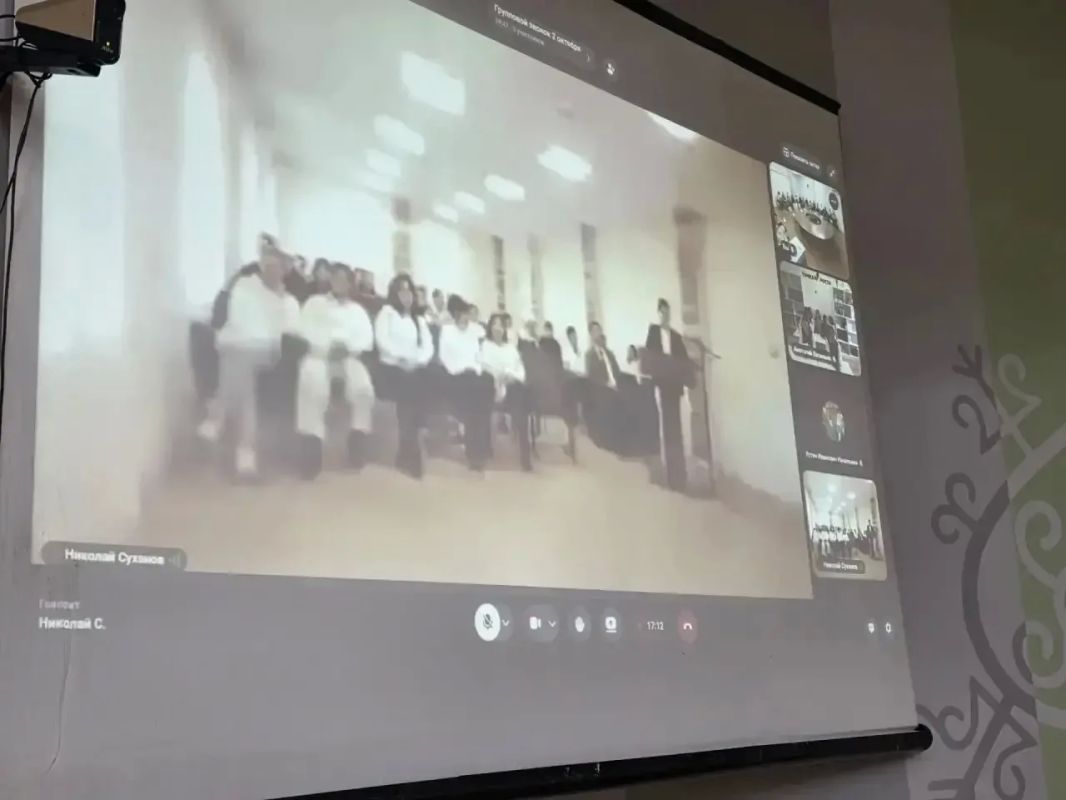 2 октября, в День среднего профессионального образования, в рамках реализации сетевых форм обучения в Вилюйском профессионально-педагогическом колледже им. Н. Г. Чернышевского состоялось торжественное открытие филиала... 2 октября, в День среднего профессионального образования, в рамках реализации сетевых форм обучения в Вилюйском профессионально-педагогическом колледже им. Н. Г. Чернышевского состоялось торжественное открытие филиала...