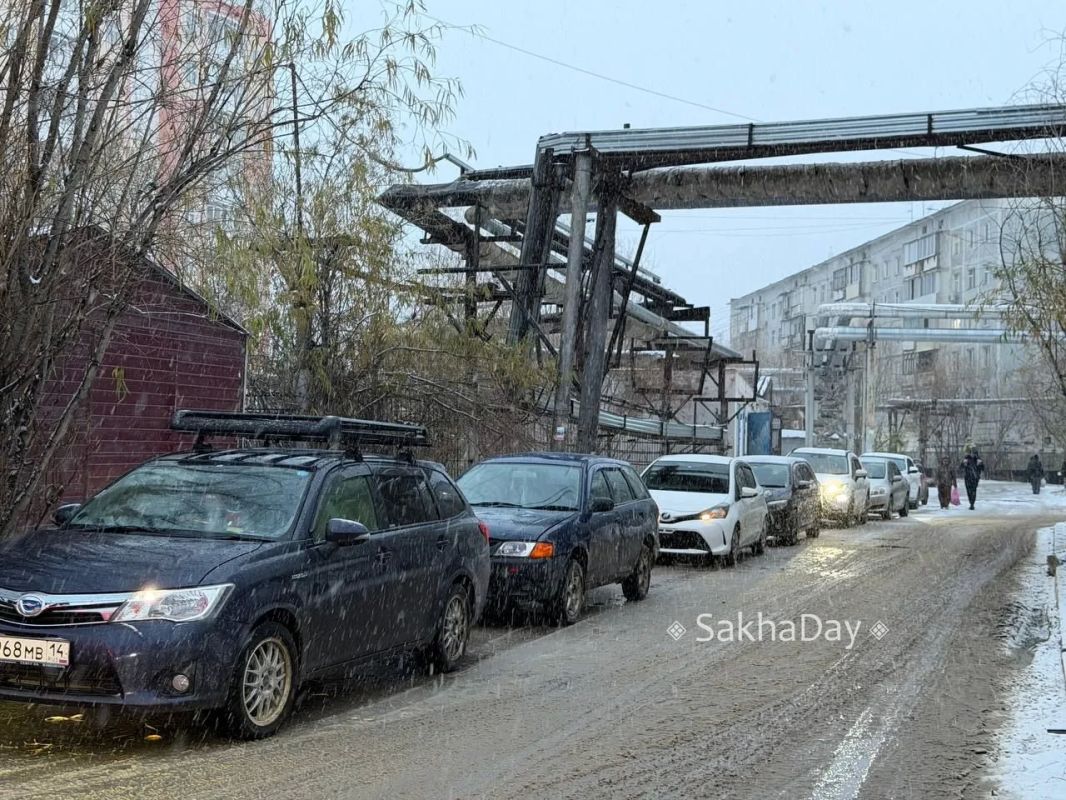 Очередь на шиномонтаж. #дляsakhaday