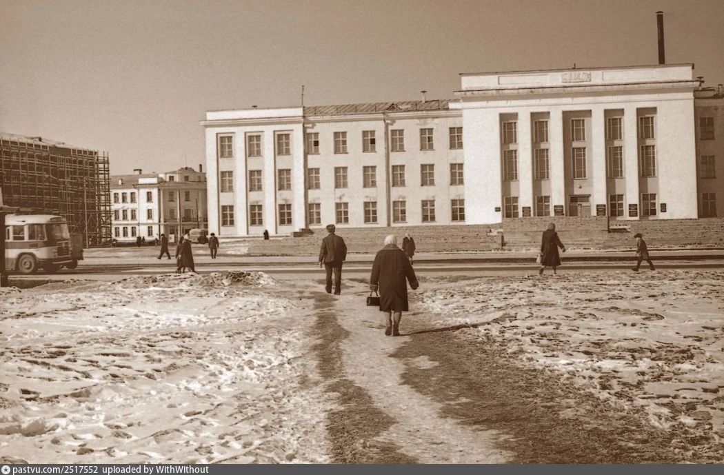 День архитектуры: история Домов правительства в Якутске День архитектуры: история Домов правительства в Якутске