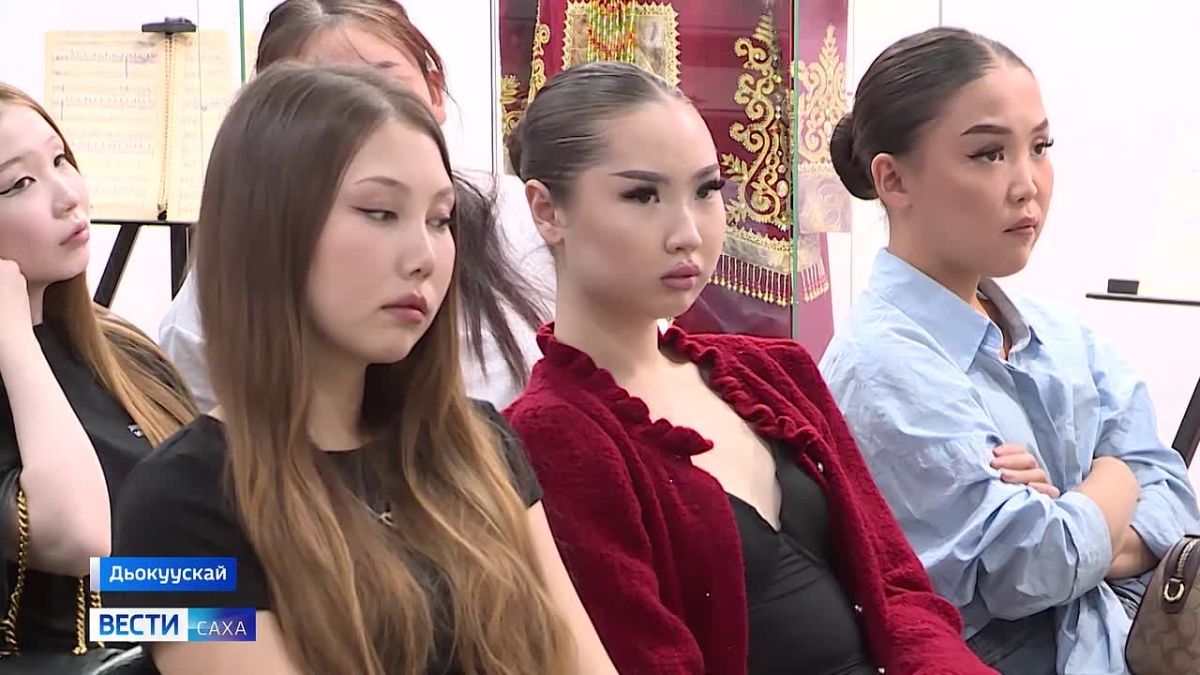 Саха норуотун тапталлаах ырыаыта Марина Попова - Эдьиий Марыына трбтэ 100 сылыгар анаммыт быыстапка арыллынна