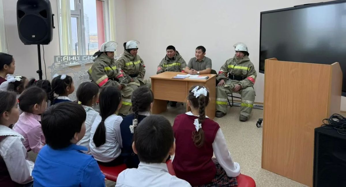 Месячник безопасности стартовал в Среднеколымском районе Якутии Месячник безопасности стартовал в Среднеколымском районе Якутии