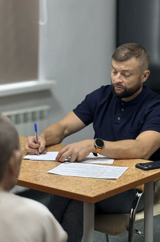 Медики навестили подопечных Мирнинского дома-интерната для престарелых и инвалидов в посёлке Чернышевский Медики навестили подопечных Мирнинского дома-интерната для престарелых и инвалидов в посёлке Чернышевский