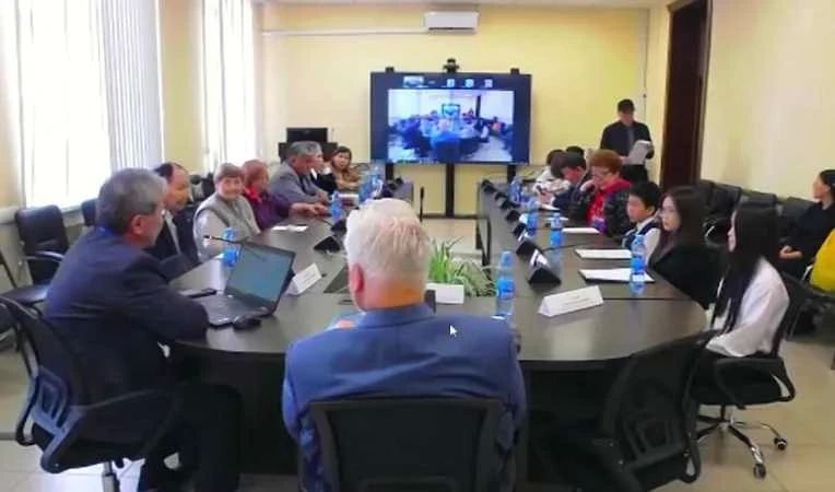 В Якутске презентовали английскую версию книги «История воздушной трассы: Фэрбенкс — Якутск — Красноярск»