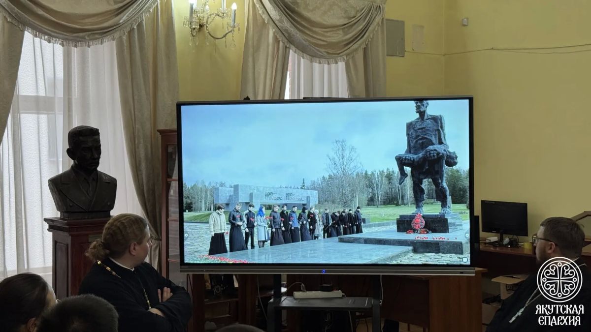 Круглый стол в Якутске: как укреплять духовно-нравственные ценности в молодёжной среде