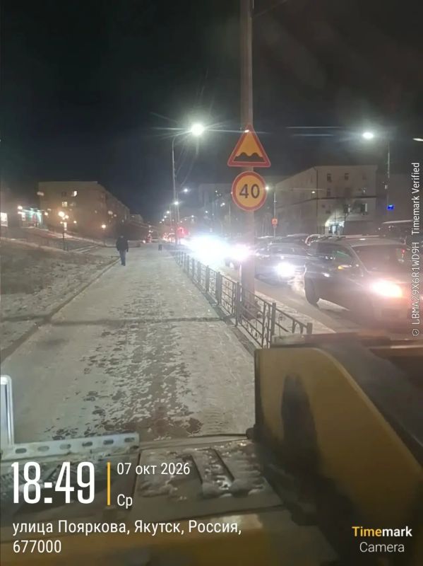 Механизированная уборка тротуаров в Строительном округе Механизированная уборка тротуаров в Строительном округе