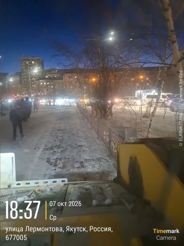 Механизированная уборка тротуаров в Строительном округе Механизированная уборка тротуаров в Строительном округе