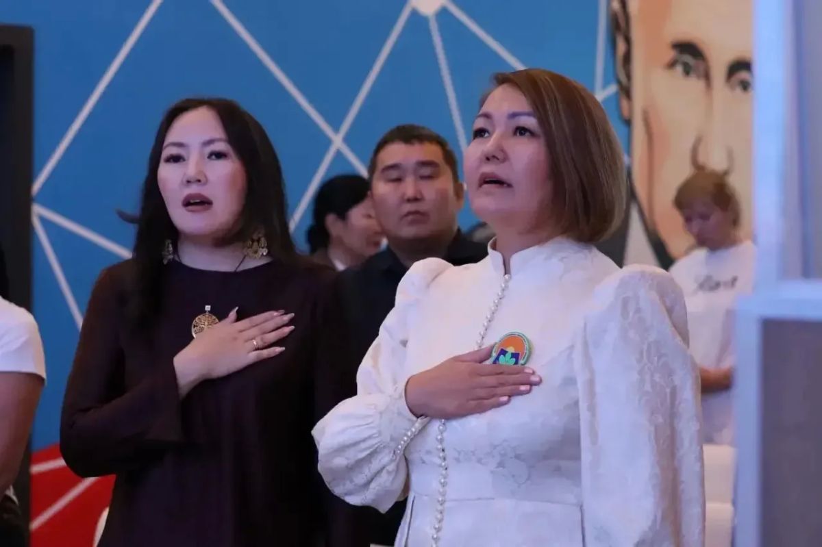 Сегодня в Молодёжном центре «Патриот» в Якутске состоялся II Республиканский родительский форум, посвящённый памяти первого Президента Республики Саха (Якутия) Михаила Ефимовича Николаева Сегодня в Молодёжном центре «Патриот» в Якутске состоялся II Республиканский родительский форум, посвящённый памяти первого Президента Республики Саха (Якутия) Михаила Ефимовича Николаева