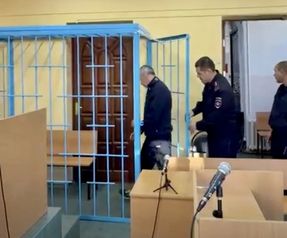 Прокуратура приняла участие в рассмотрении судом ходатайства следователя об избрании меры пересечения главе г. Алдана