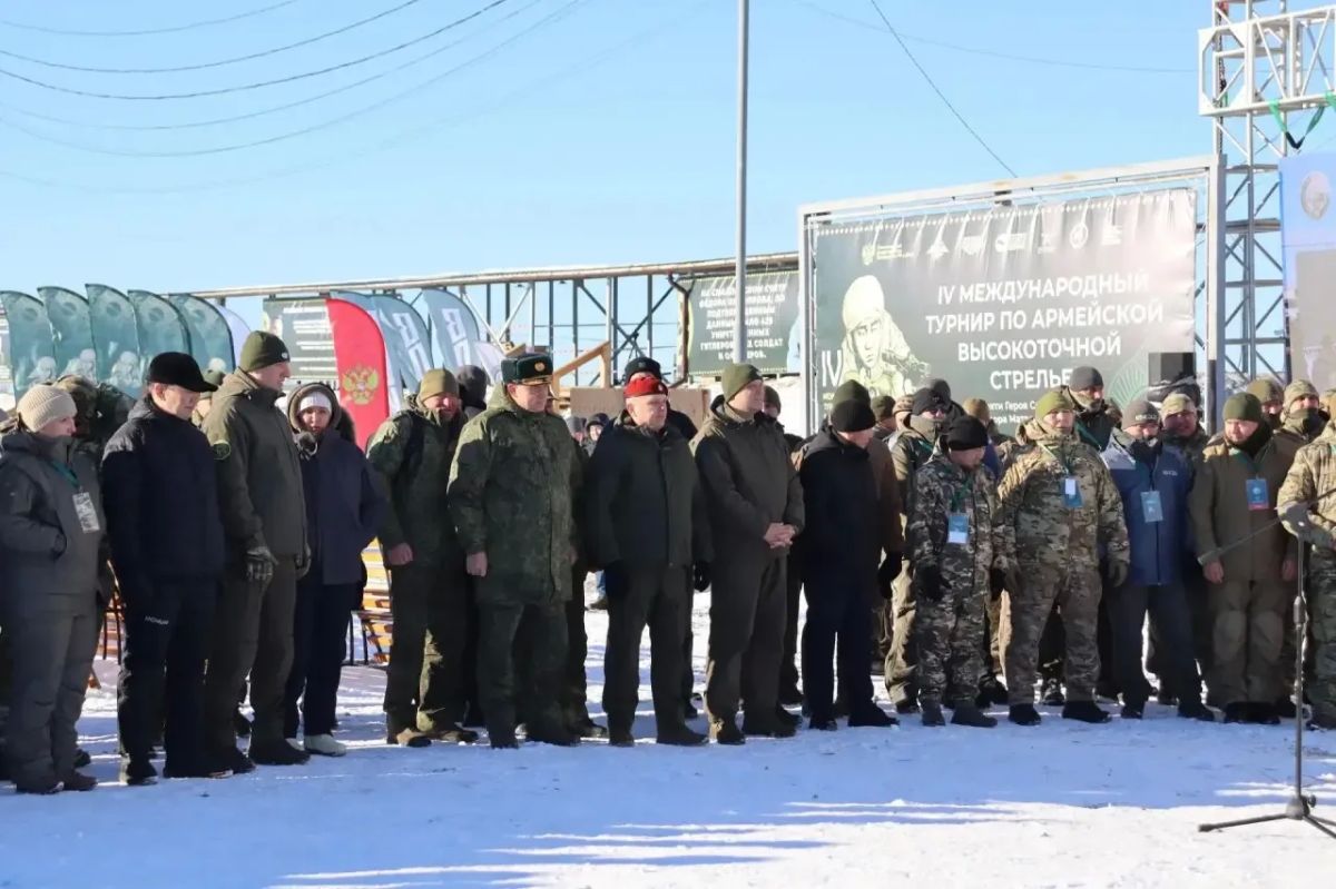 Командующий Восточным округом Росгвардии генерал-лейтенант Александр Решетников принял участие в открытии IV Международного турнира по армейской высокоточной стрельбе