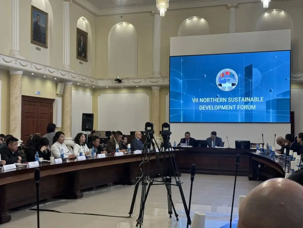 С 6 по 8 октября 2026 года в г. Якутске с рабочим визитом находилась делегация Народного правительства уезда Сюнькэ городского округа Хэйхэ провинции Хэйлунцзян Китайской Народной Республики С 6 по 8 октября 2026 года в г. Якутске с рабочим визитом находилась делегация Народного правительства уезда Сюнькэ городского округа Хэйхэ провинции Хэйлунцзян Китайской Народной Республики