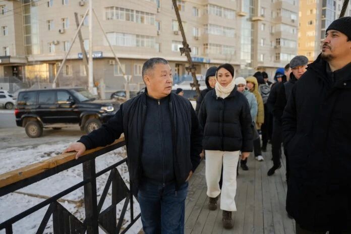Мэр Якутска поручил определить статус мостов на Теплом озере Мэр Якутска поручил определить статус мостов на Теплом озере