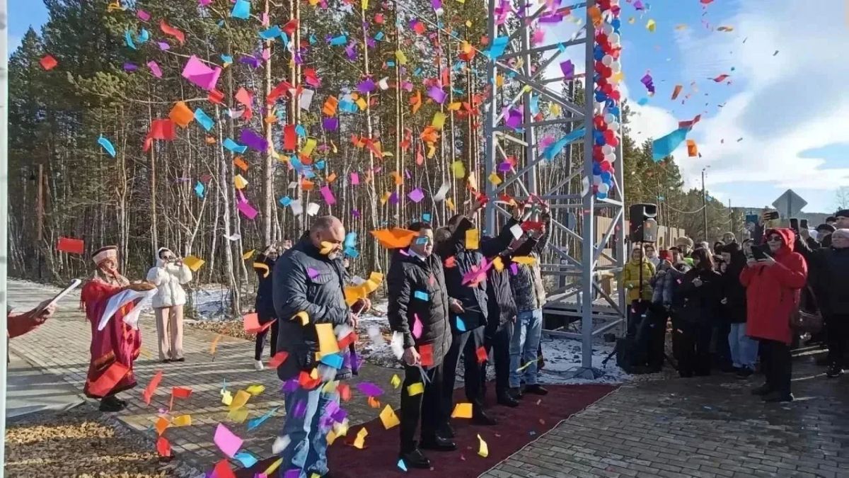 В Нижнем Куранахе появилось новое общественное пространство — парк «Металлург» В Нижнем Куранахе появилось новое общественное пространство — парк «Металлург»