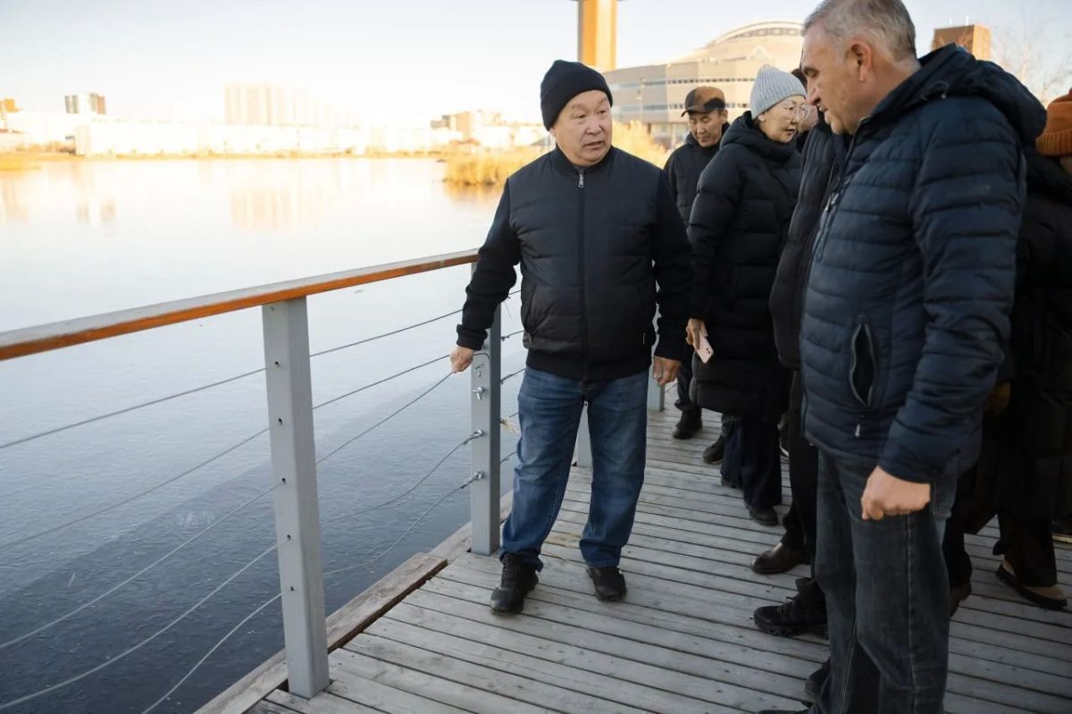 Мэр Якутска предложил построить два автомобильных моста Мэр Якутска предложил построить два автомобильных моста