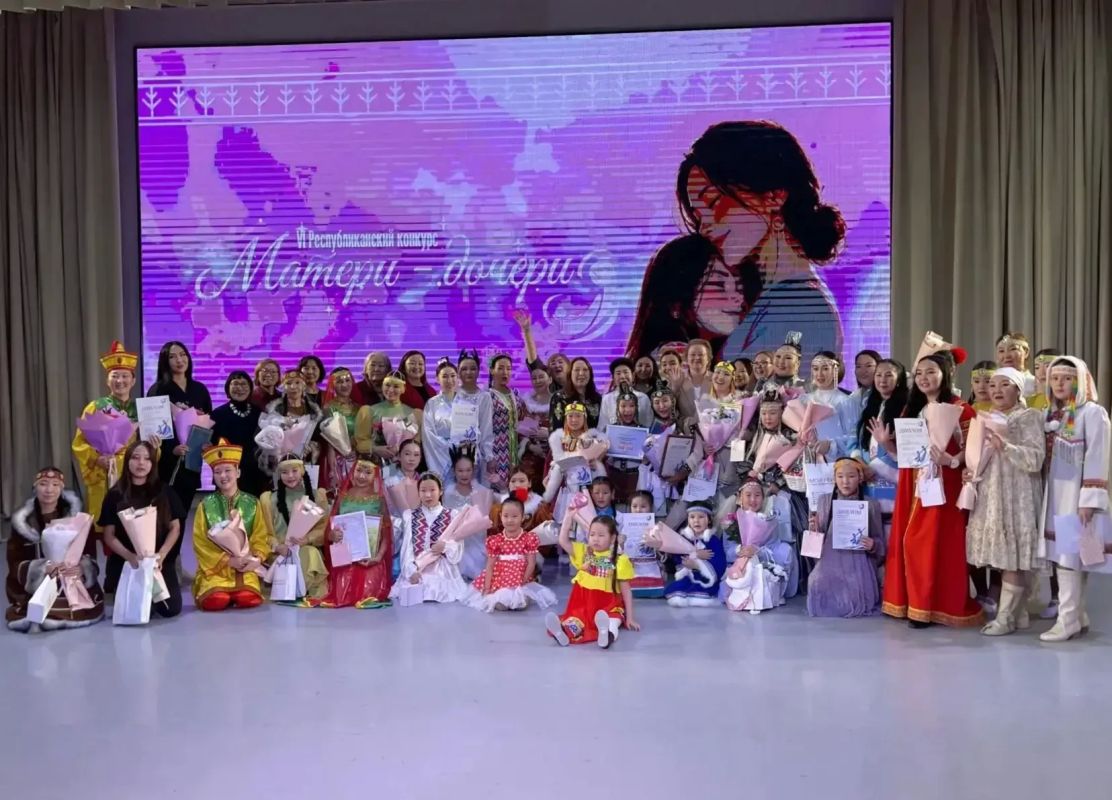 Семья Соловьевых стала обладательницей Гран-при конкурса «Матери-дочери» в Якутии Семья Соловьевых стала обладательницей Гран-при конкурса «Матери-дочери» в Якутии