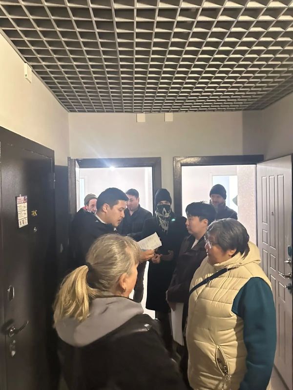 В микрорайоне «Звездный» города Якутска состоялась встреча с бывшими жильцами аварийного здания, ранее принадлежавшего Театру юного зрителя В микрорайоне «Звездный» города Якутска состоялась встреча с бывшими жильцами аварийного здания, ранее принадлежавшего Театру юного зрителя