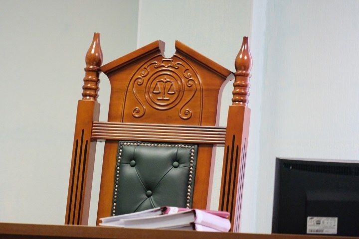 Купил липовые документы, чтобы устроится на работу