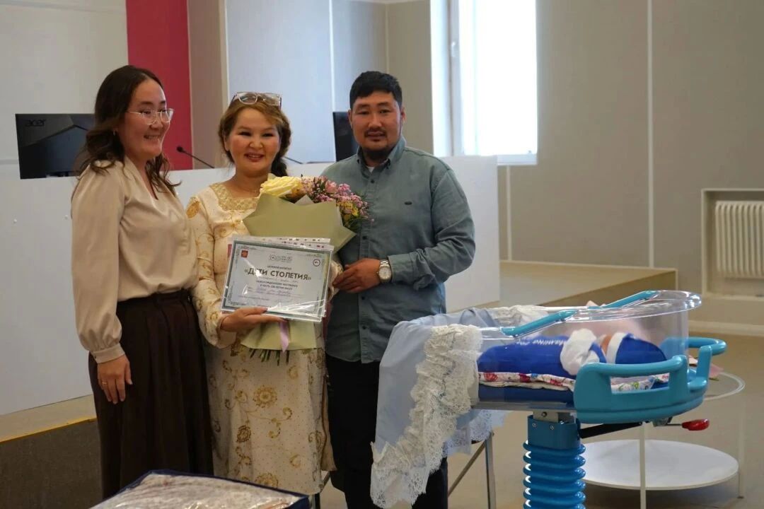 В Якутии многодетная семья Давыдовых встретила десятого ребёнка В Якутии многодетная семья Давыдовых встретила десятого ребёнка