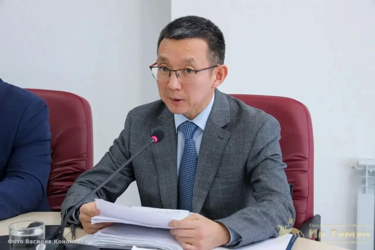 Минфин Якутии участвует в заседаниях комитетов Ил Тумэн Минфин Якутии участвует в заседаниях комитетов Ил Тумэн