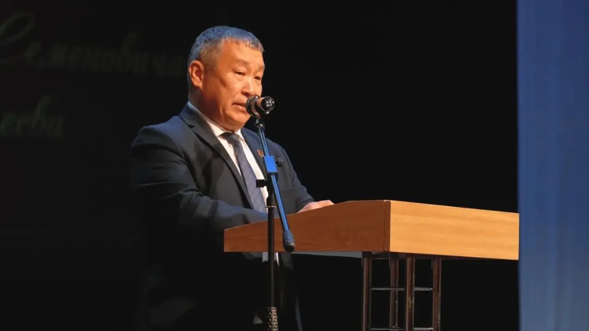 Сегодня в Якутске мы вспоминаем великого человека - Михаила Семеновича Сергеева, которому исполнилось бы 100 лет Сегодня в Якутске мы вспоминаем великого человека - Михаила Семеновича Сергеева, которому исполнилось бы 100 лет