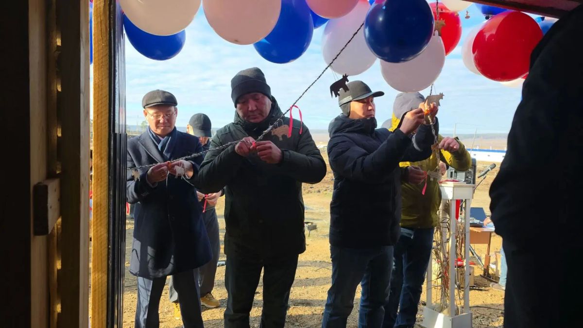 Новый коровник на 100 голов введён в Амгинском улусе Новый коровник на 100 голов введён в Амгинском улусе