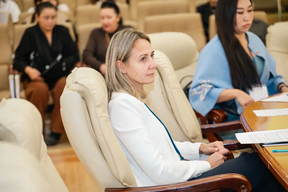 В Якутске стартовал I Международный форум «Сотрудничество во имя мира и согласия народов» В Якутске стартовал I Международный форум «Сотрудничество во имя мира и согласия народов»
