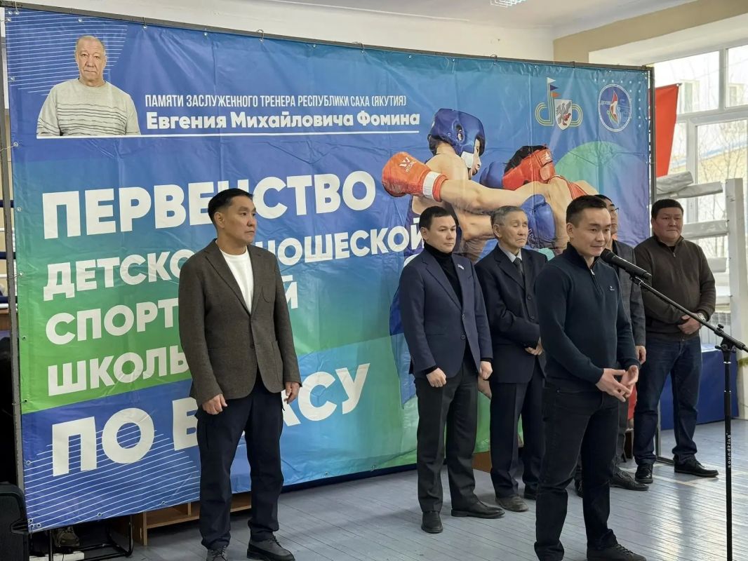 Сегодня стартовало Первенство г. Якутска по боксу памяти Заслуженного тренера РС(Я) Е. М. Фомина! Сегодня стартовало Первенство г. Якутска по боксу памяти Заслуженного тренера РС(Я) Е. М. Фомина!
