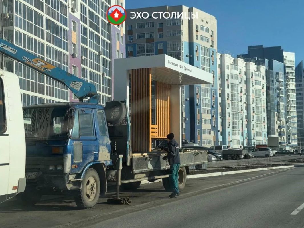На ул. Ефимова поставили остановку На ул. Ефимова поставили остановку