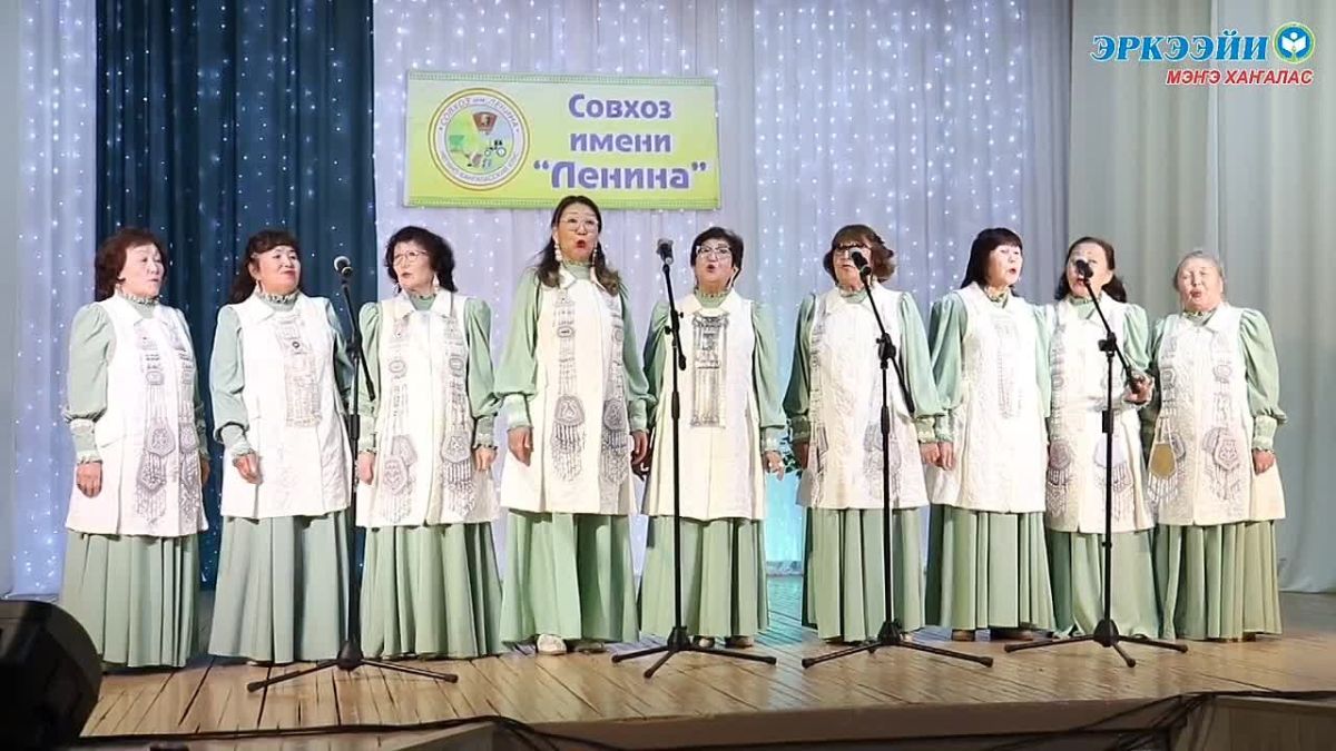 Мээ Хаалас оройуонун тырахтарыыстарын ааттарын йэтитэр кинигэ трдс туома срэхтэннэ