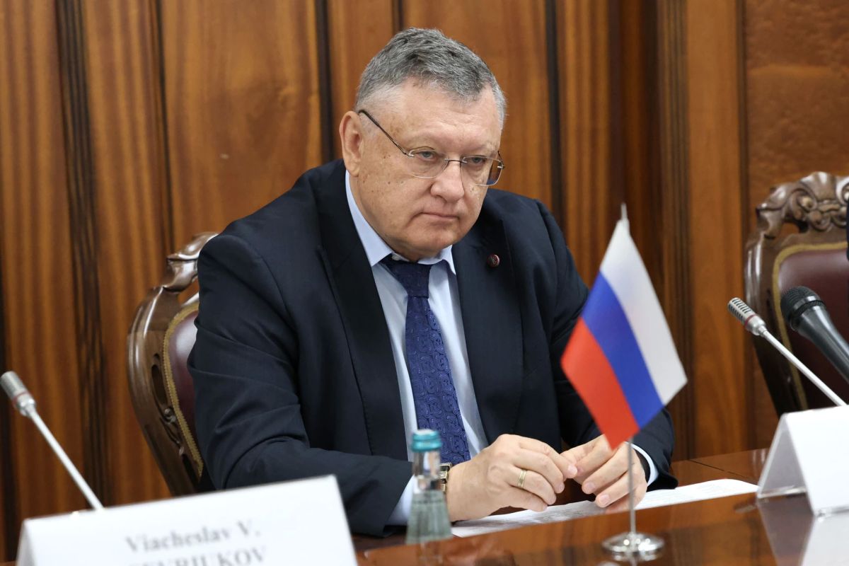 Игорь Зубов встретился с заместителем Председателя Правительства, Министром внутренних дел Республики Сербия Ивицей Дачичем Игорь Зубов встретился с заместителем Председателя Правительства, Министром внутренних дел Республики Сербия Ивицей Дачичем