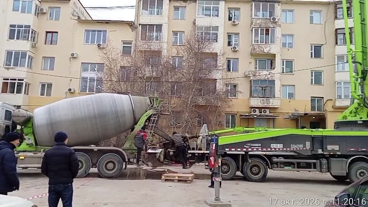 ФКР завершает бетонирование крыши дома на Ярославского, 17