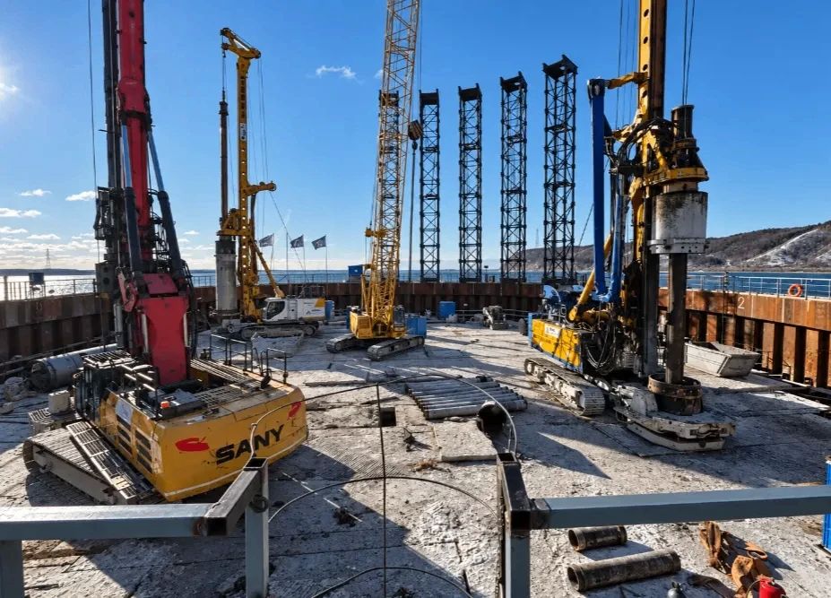 Мостовой переход через Лену в Якутии вступил в ключевую фазу строительства
