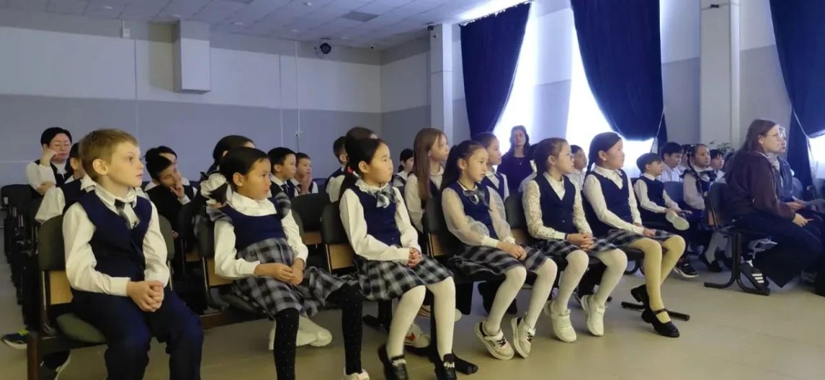 В поселке Чокурдах Аллаиховского района состоялось торжественное открытие творческой мастерской «Хомус эйгэтэ» В поселке Чокурдах Аллаиховского района состоялось торжественное открытие творческой мастерской «Хомус эйгэтэ»