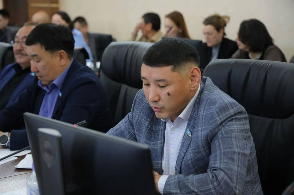 С прошлой недели ключевые комитеты Ил Тмэн обсуждали проект бюджета республики С прошлой недели ключевые комитеты Ил Тмэн обсуждали проект бюджета республики