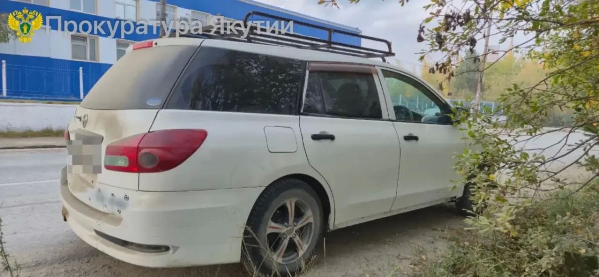 В Хангаласском районе у женщины конфисковали автомобиль за незаконную продажу водки