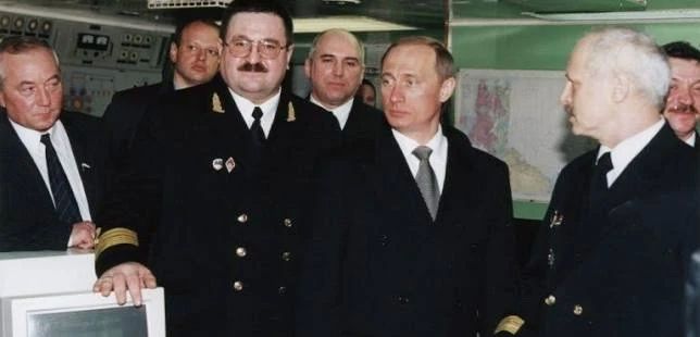 Уход из жизни Вячеслава Владимировича Рукши - большая утрата для транспортной отрасли России и для всех, кто связывает своё будущее с развитием Арктики Уход из жизни Вячеслава Владимировича Рукши - большая утрата для транспортной отрасли России и для всех, кто связывает своё будущее с развитием Арктики