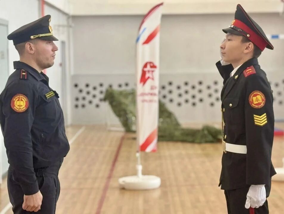 В Якутске юнармейцы проверили свои навыки на комплексе испытаний