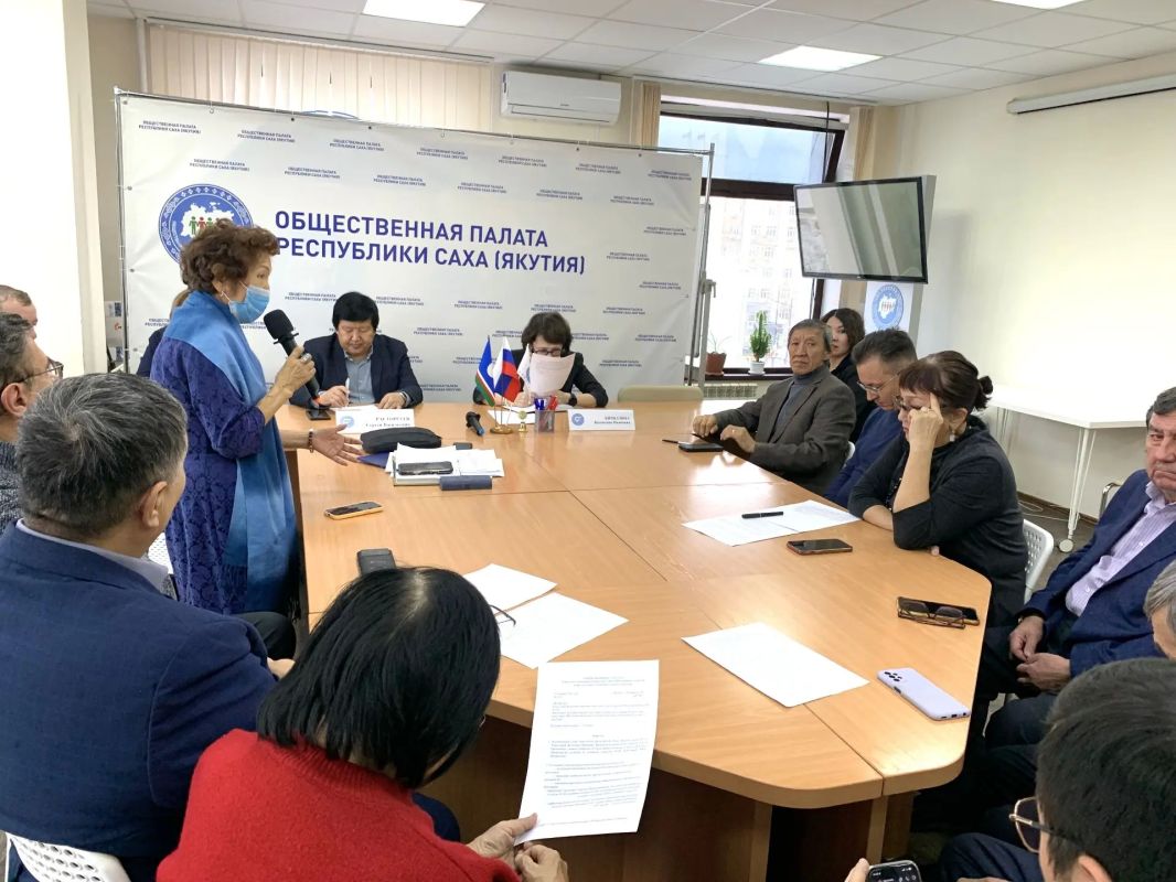 Сегодня, 27 октября, в Якутске состоялось заседание круглого стола Комиссии по вопросам культуры, искусства, СМИ, межнациональных и межрелигиозных отношений и духовного наследия Общественной палаты РС(Я) Сегодня, 27 октября, в Якутске состоялось заседание круглого стола Комиссии по вопросам культуры, искусства, СМИ, межнациональных и межрелигиозных отношений и духовного наследия Общественной палаты РС(Я)