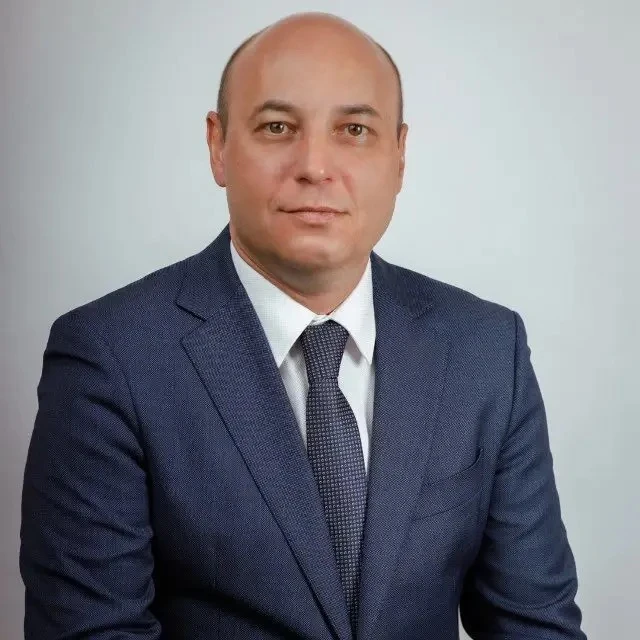 Уважаемый Александр Валинурович!