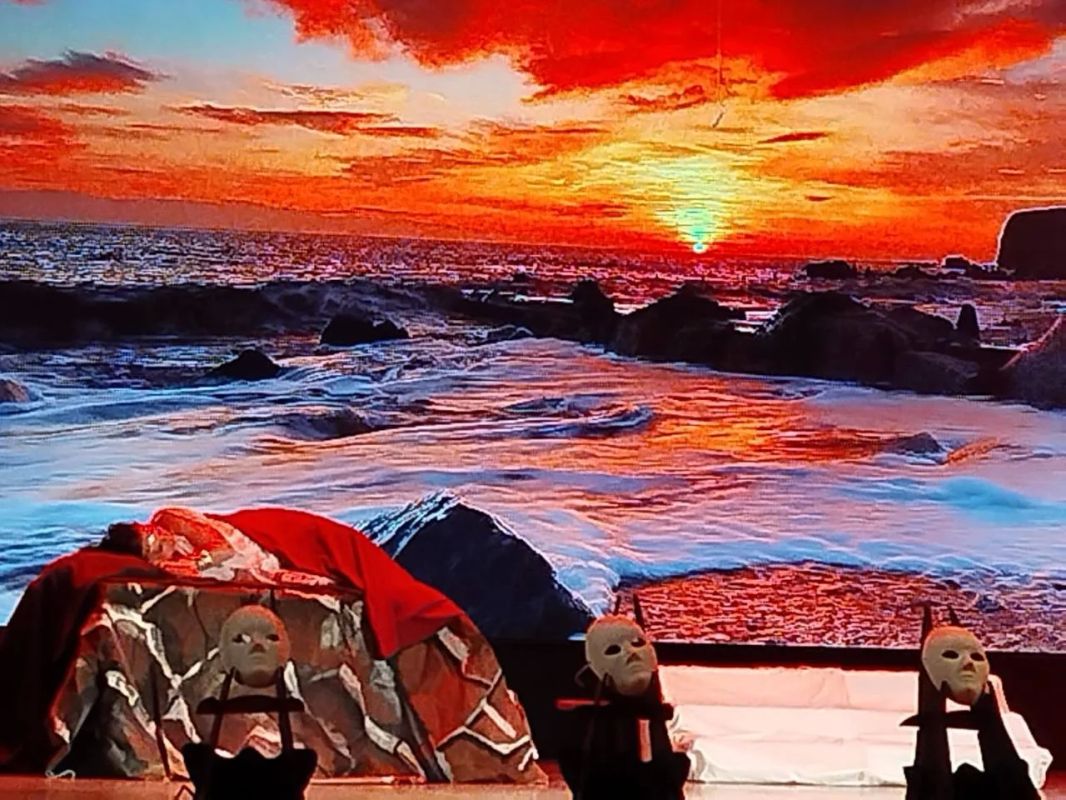 Сегодня во Дворце детского творчества им. Авдеевой состоялся спектакль "Шаг в вечность" по мотивам античной литературы Сегодня во Дворце детского творчества им. Авдеевой состоялся спектакль "Шаг в вечность" по мотивам античной литературы